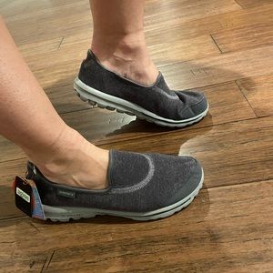 Skechers Go Walk Slip on sneakers